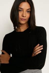 Long sleeved knit top