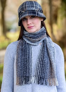 Wool cashmere smelling scarf
