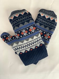 Bernie mittens by Etsy