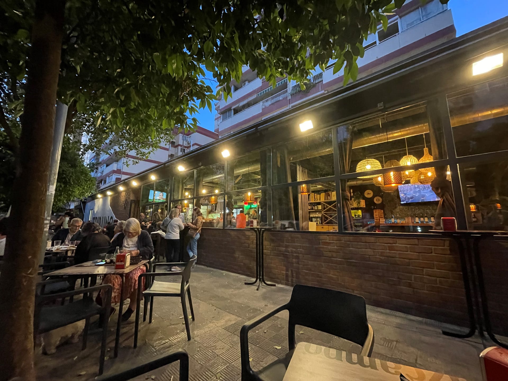 Tribuna Bar, Seville